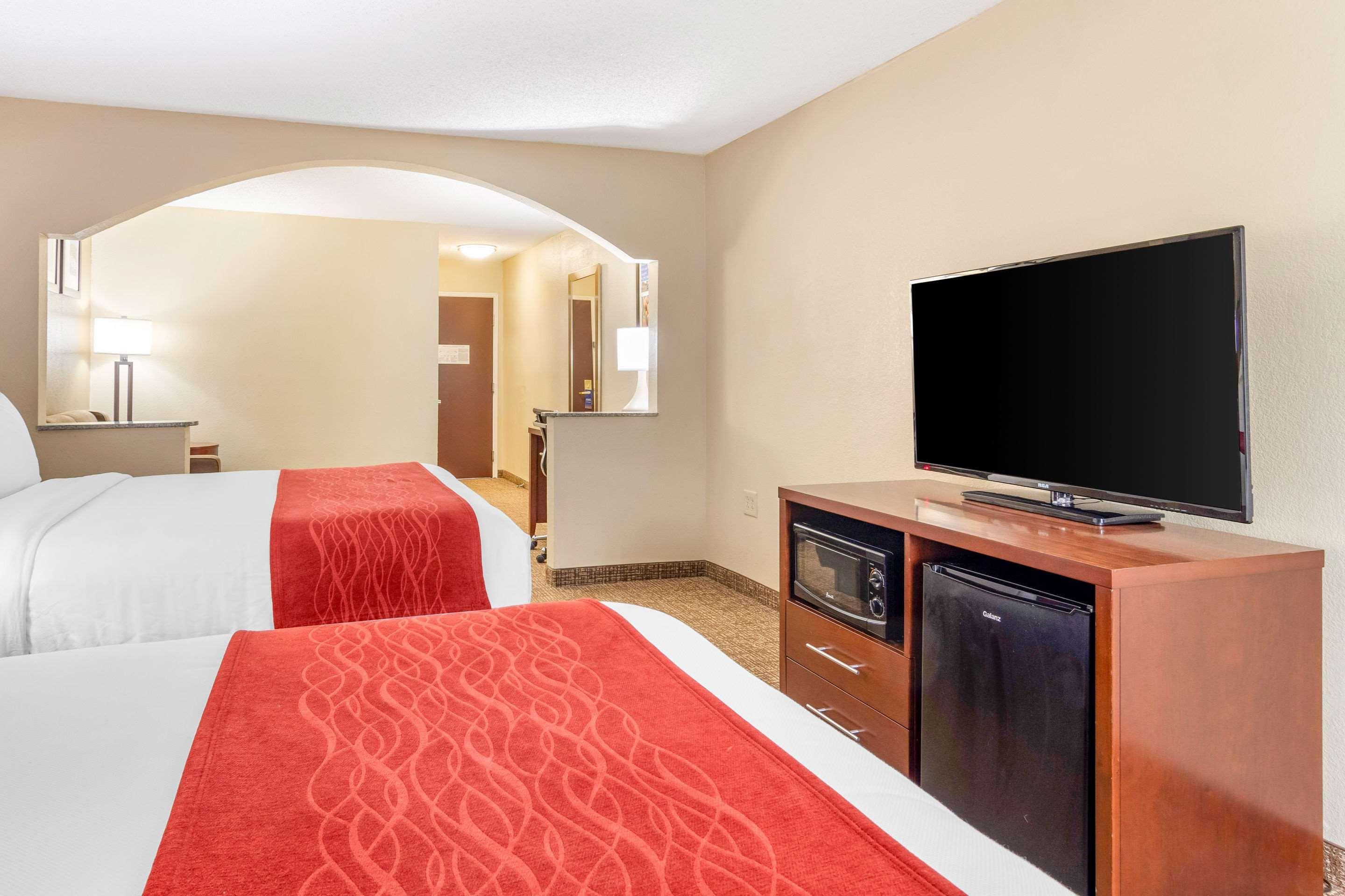Comfort Inn & Suites Macon North I-75 Exterior photo