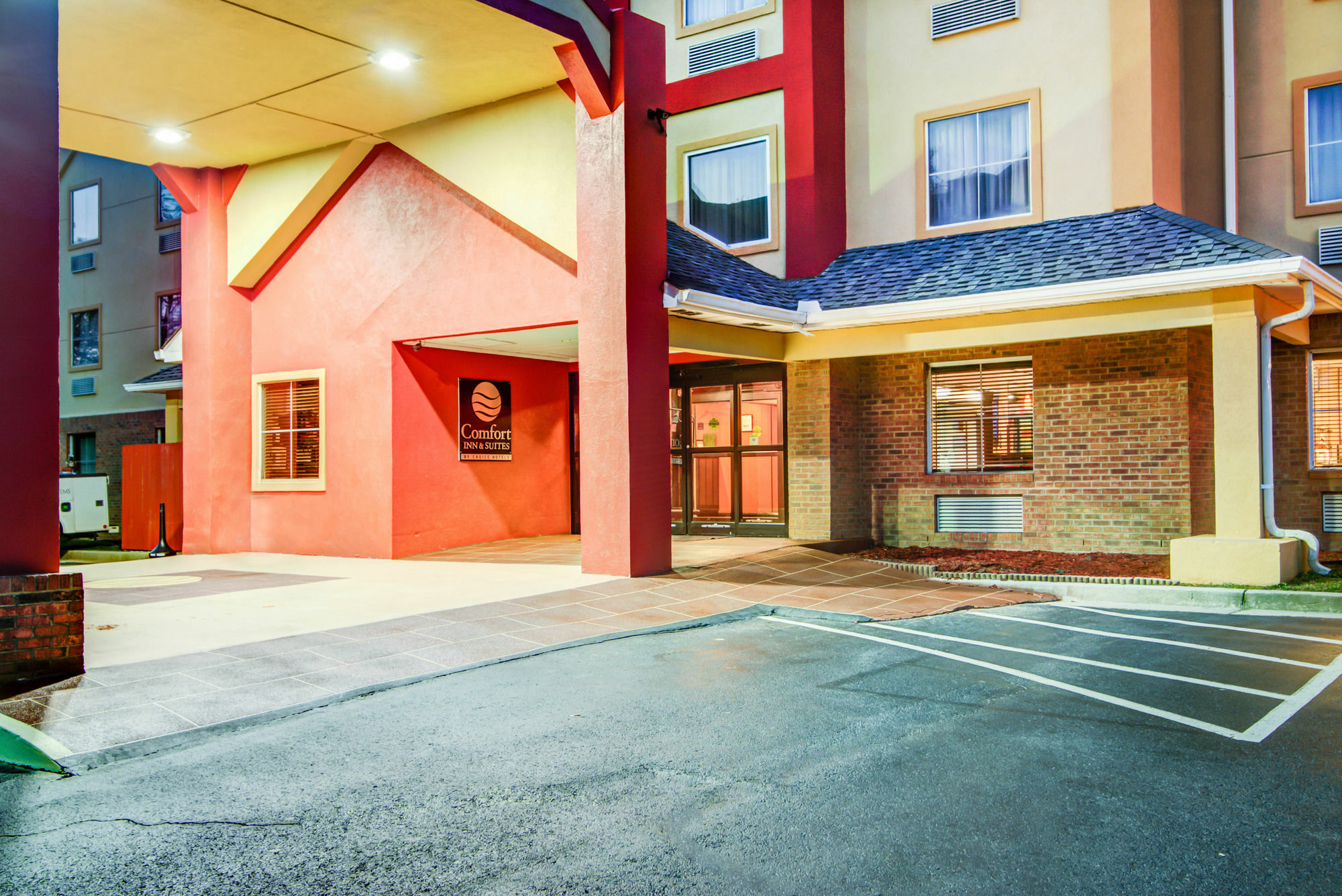 Comfort Inn & Suites Macon North I-75 Exterior photo